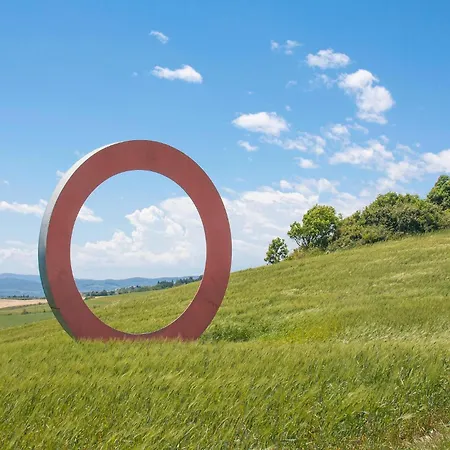 Pet Friendly In Selvatelle